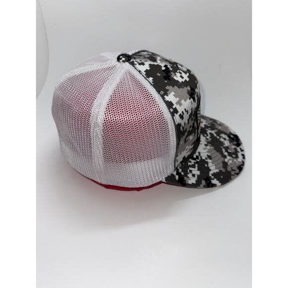 USA Flag Thin Red Line Patch Digital Camo Flexfit Hat - Picture 4 of 6